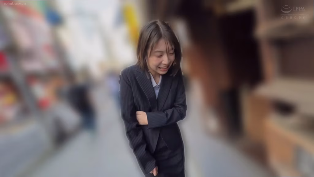 シーン1:赤いリモコンバイブで街中散歩 0